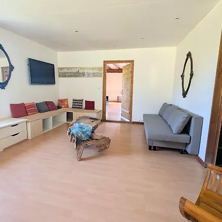 Spacieux Duplex Avec Terrasse *